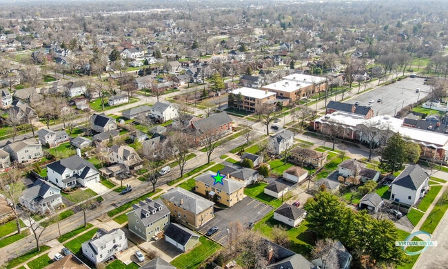 Building Photo - 517 Prairie Ave