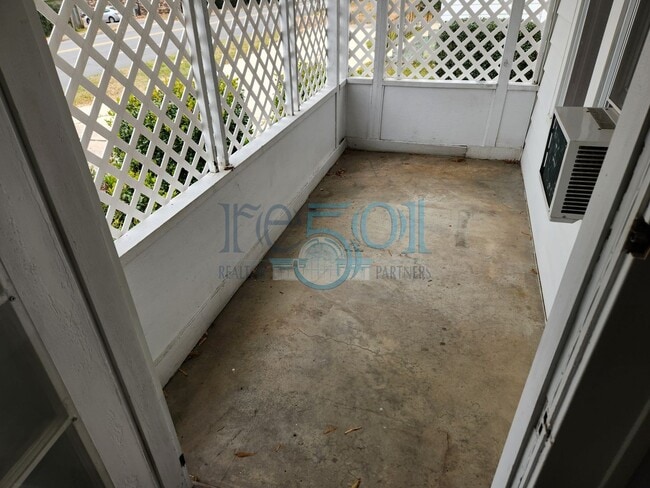 Building Photo - Great Hillcrest Find!  2Bedrooms & 1 Bathroom Pefect for UAMS Student(s)