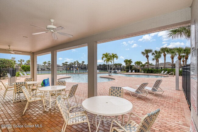 Building Photo - 3960 Poseidon Way