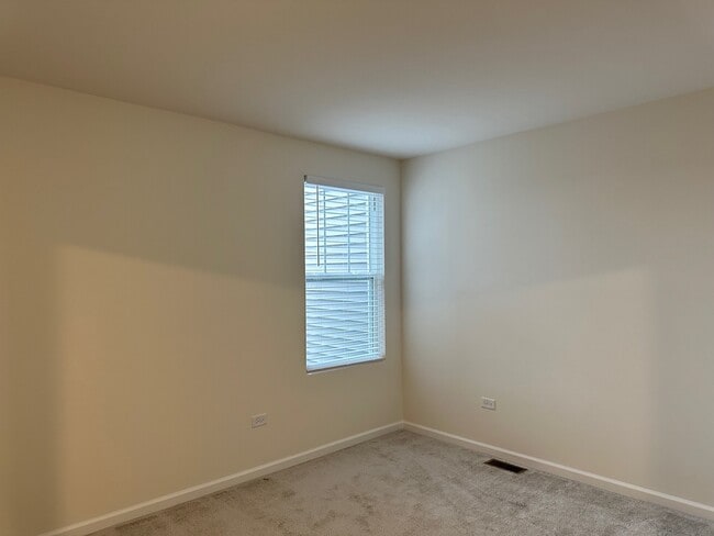Building Photo - 2204 Horseshoe Cir
