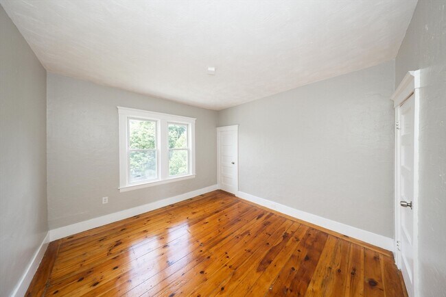 Building Photo - 38 Everard St