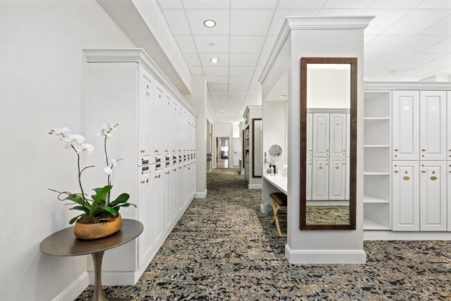 Building Photo - 17099 Ryton Ln