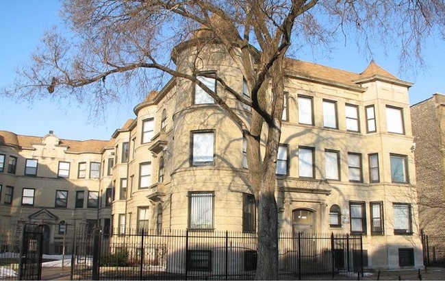 Building Photo - Prairie Court