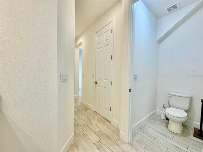 Building Photo - 34159 Astoria Cir