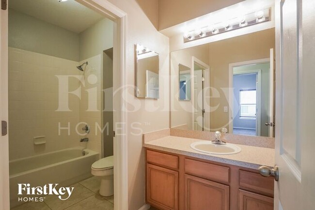 Building Photo - 13549 Hawk Lake Dr