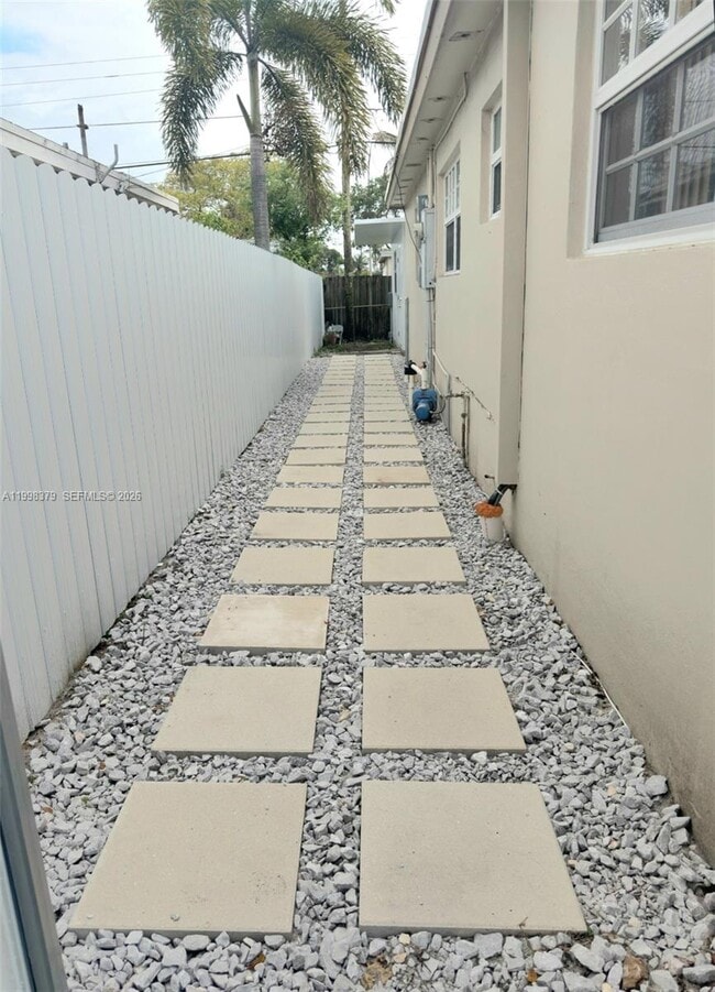 Building Photo - 7758 Indigo St