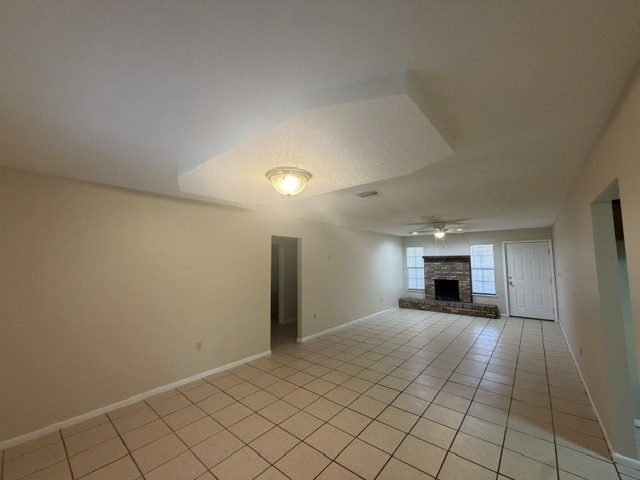 Building Photo - 2910B Crescent St