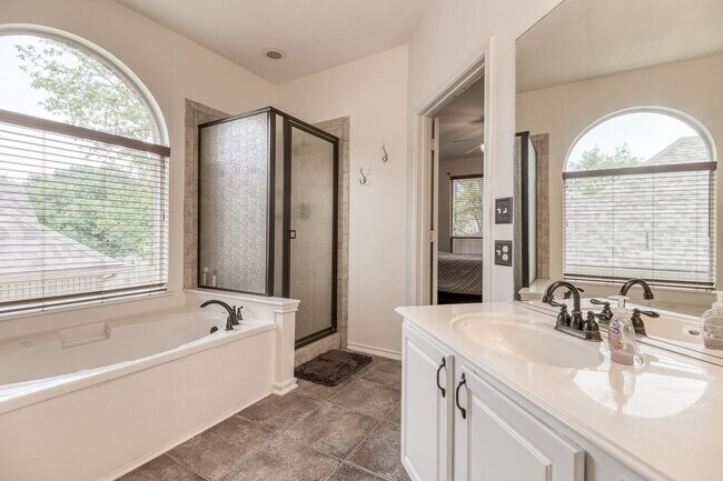 Building Photo - Beautiful Walker Ranch 2 Story Home. This location is fabulous, located off Bitters and Blanco