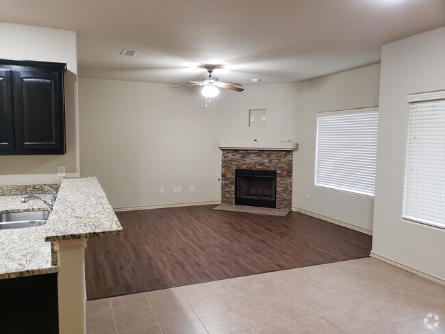 Building Photo - 1808 Potrillo Ln