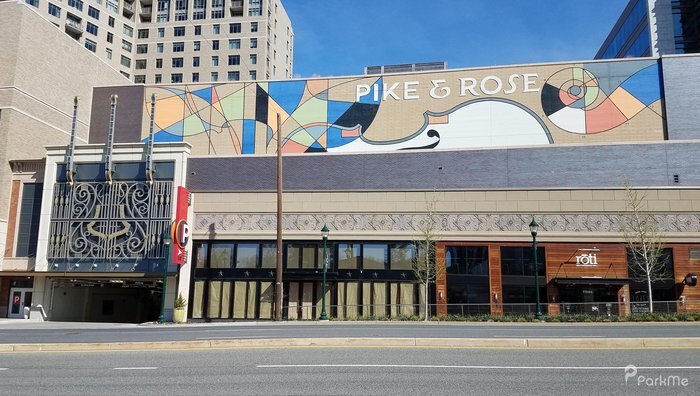 Building Photo - 10618 Kenilworth Ave