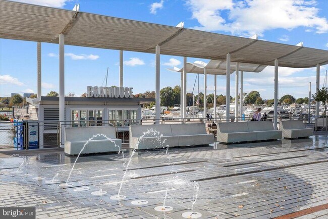 Building Photo - 1378 4th St SW