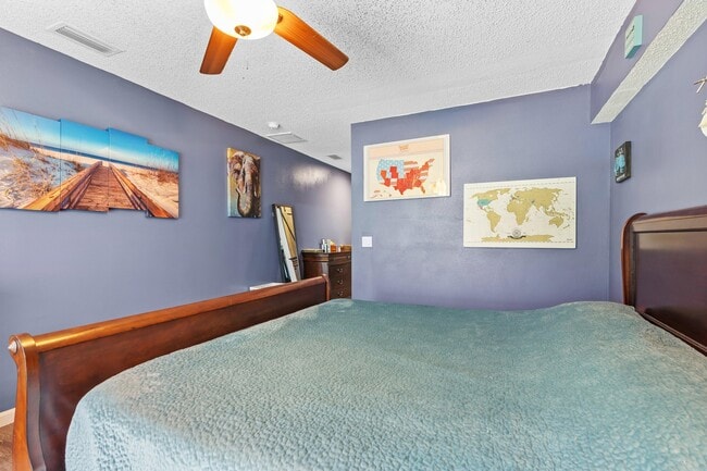 Building Photo - 2442 Duncan Dr