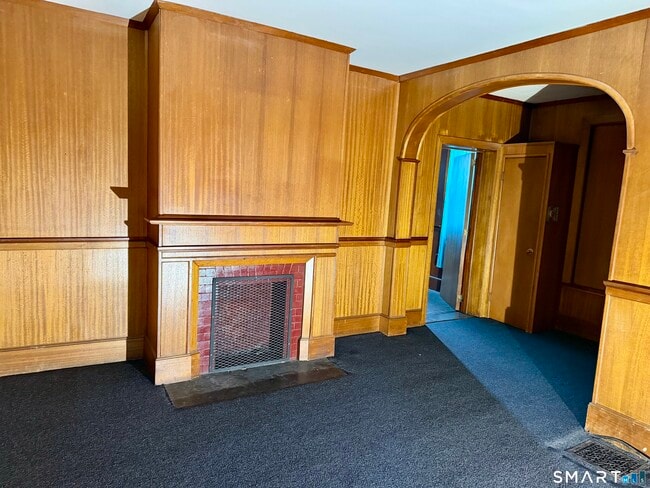 Building Photo - 185 Grove St