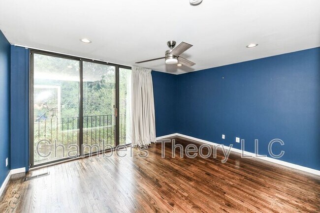 Building Photo - 11475 Washington Plaza W