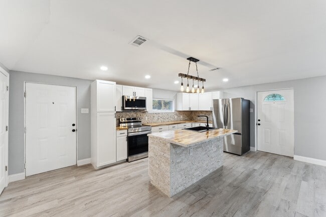 Building Photo - E. B. Cooper Property