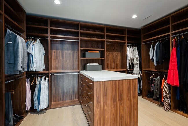 Building Photo - 5048 Airline Rd