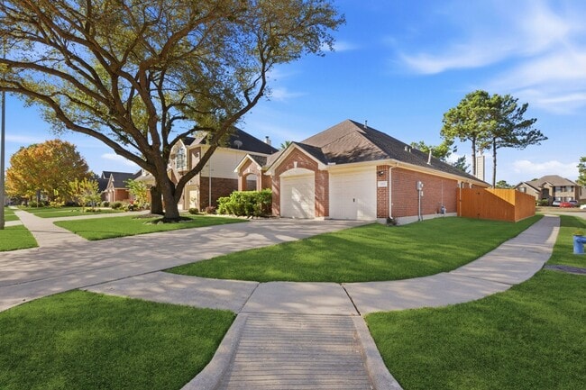 Building Photo - 7215 Bristol Ridge Dr