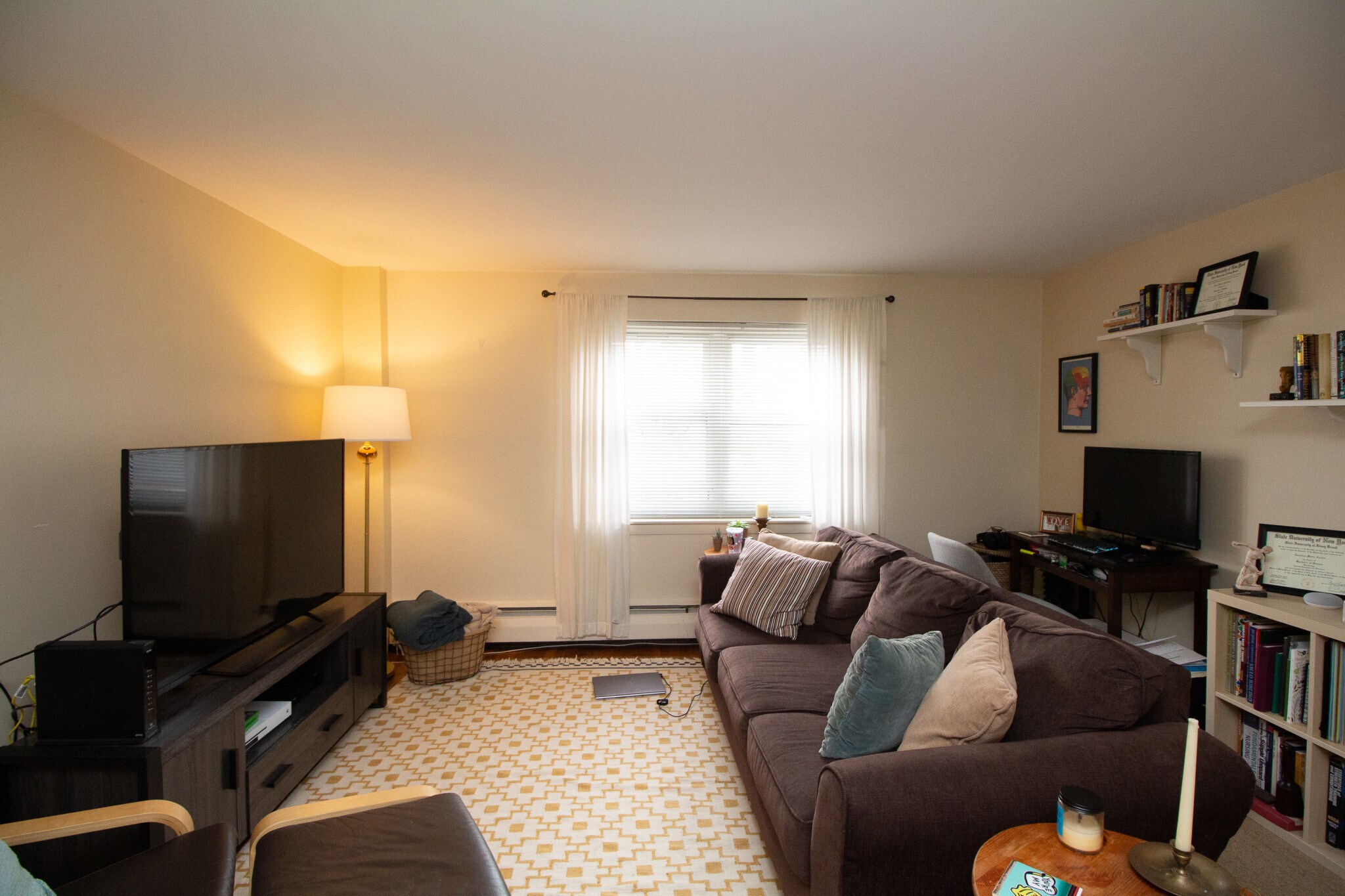 Building Photo - 79 Chestnut St