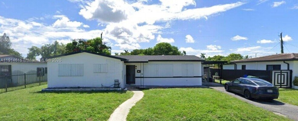 Primary Photo - 1430 NW 176th Ter