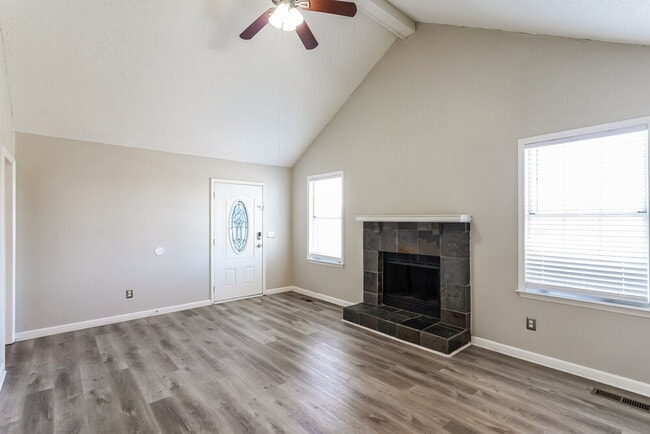 Building Photo - 126 Fergus Rd