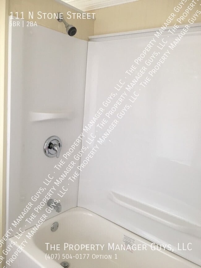 Building Photo - 111 N Stone St