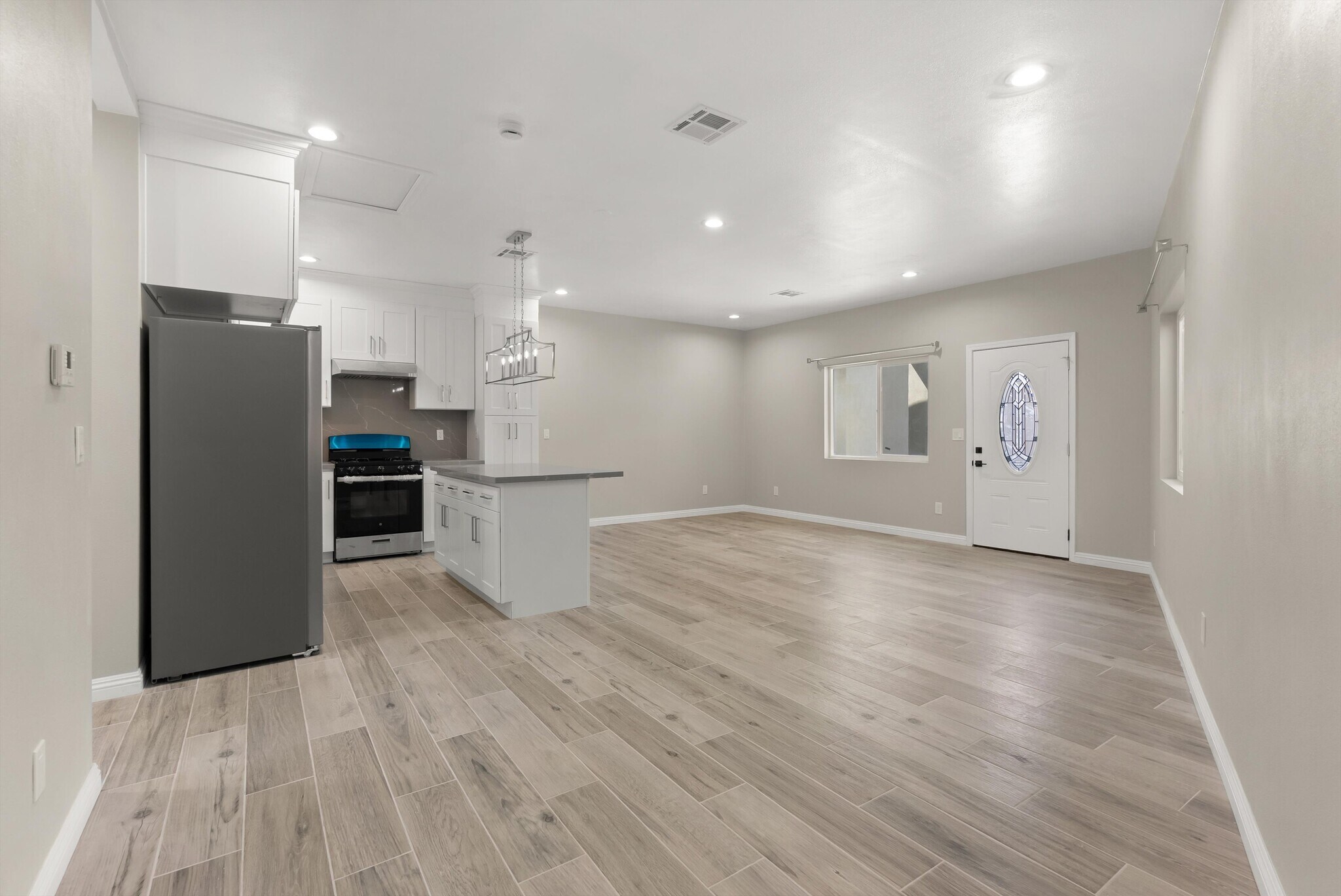 Building Photo - 10508 Mattock Ave