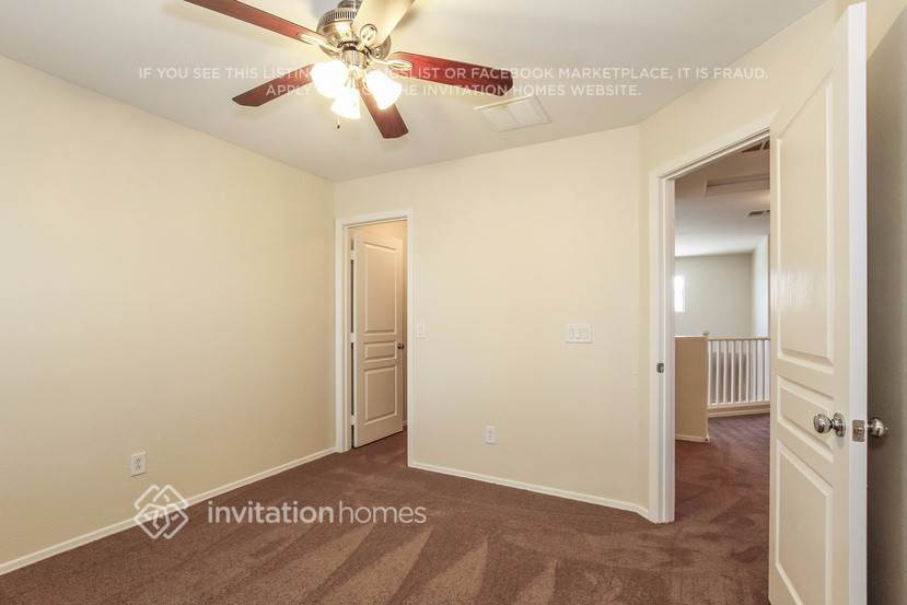 Building Photo - 15125 W Aster Dr