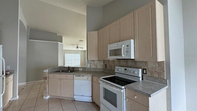 Building Photo - 2916 White Cedar Cir