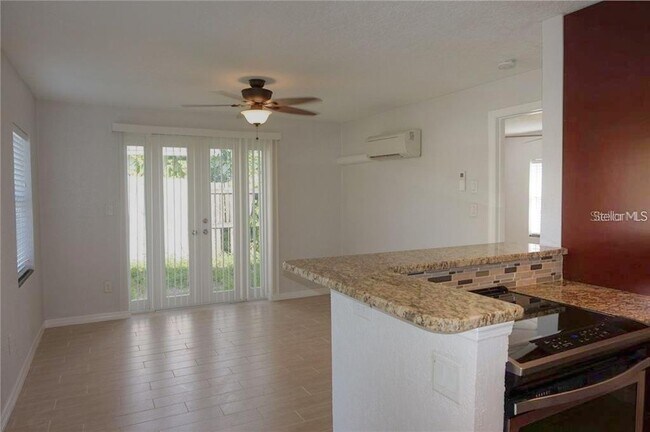 Building Photo - 14026 E Parsley Dr