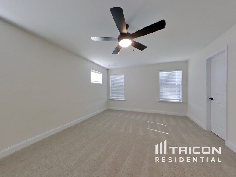 Building Photo - 635 Cantrell Dr