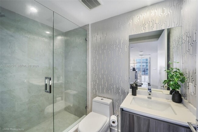 Building Photo - 488 NE 18th St