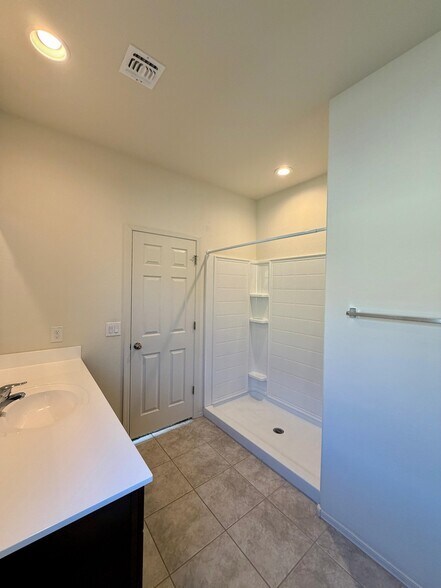 Building Photo - 24403 W Ripple Rd