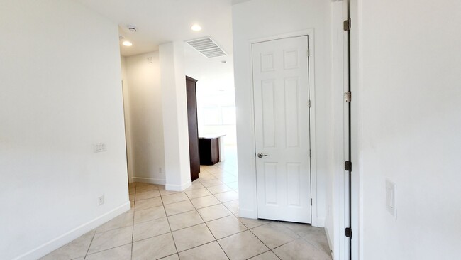 Building Photo - NEW 3 Bedroom home in ZANJERO TRAILS!