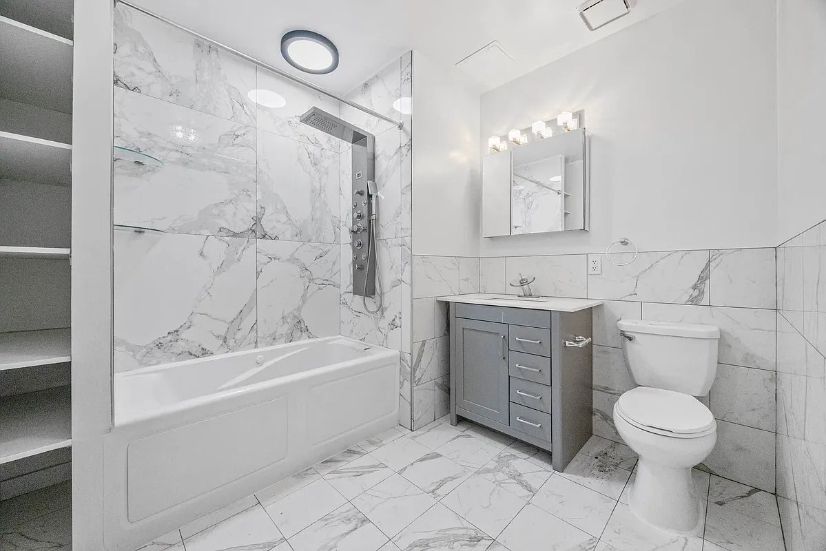 Building Photo - 102 Fulton St