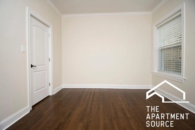 Building Photo - 805 Judson Ave