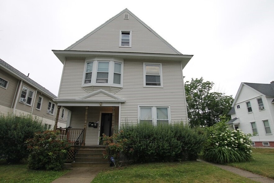 Building Photo - 34 Shattuck St
