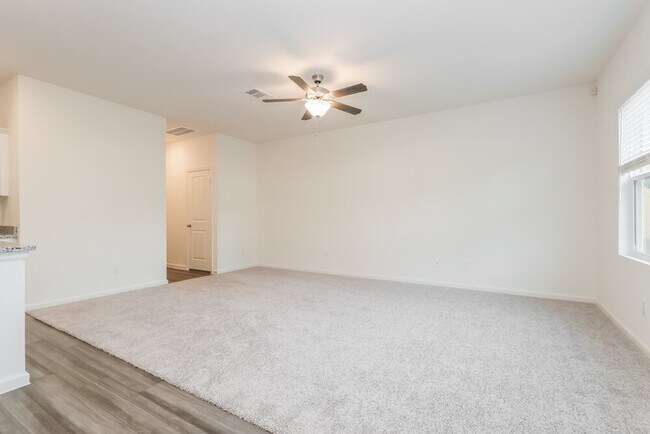 Building Photo - 440 Harlow Dr