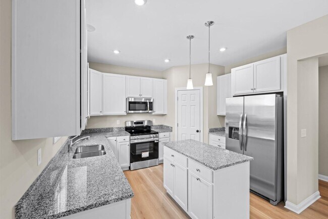 Building Photo - 116 Lambert Fld