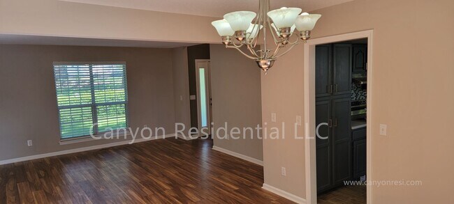 Building Photo - 2127 Morris Hill Rd