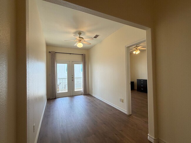 Building Photo - 14901 Windward Dr