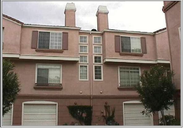 Building Photo - 382 Montecito Way