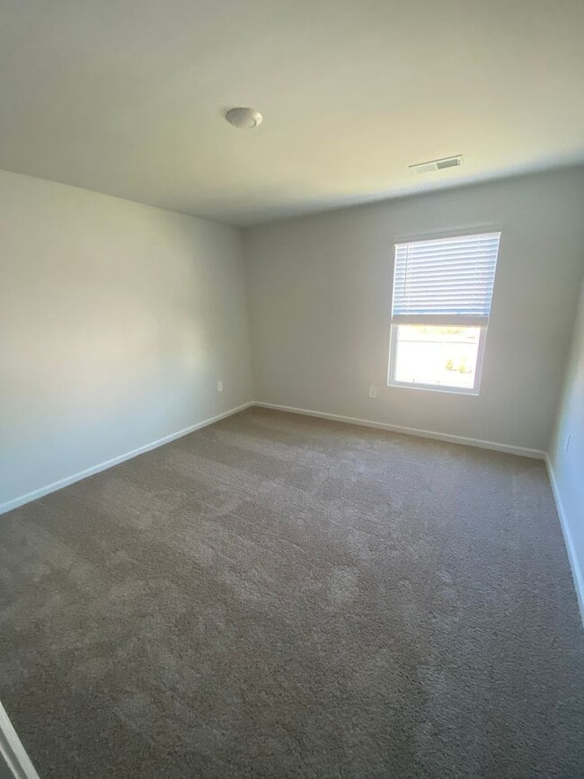 Building Photo - 407 Sea Breeze Dr