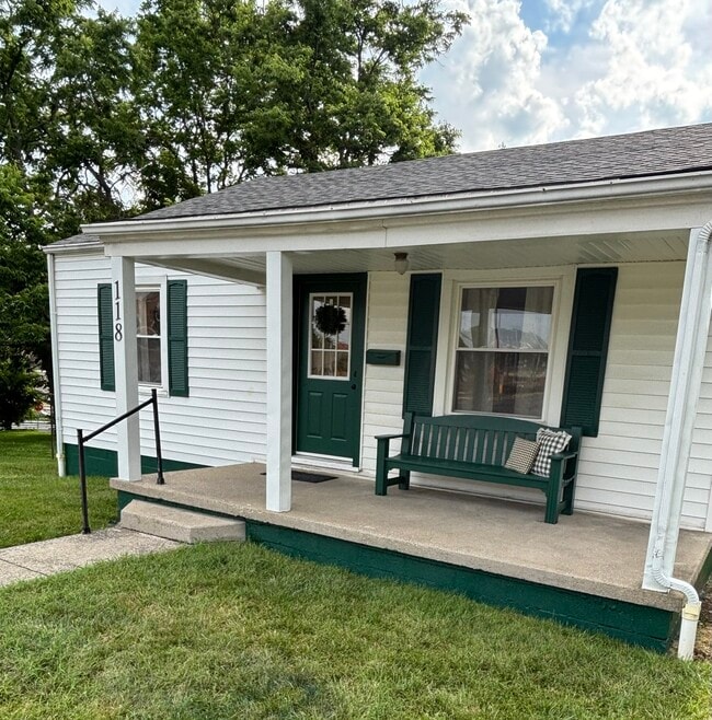 Primary Photo - 118 Hunt St