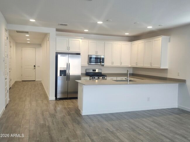 Building Photo - 24924 N 167th Ave