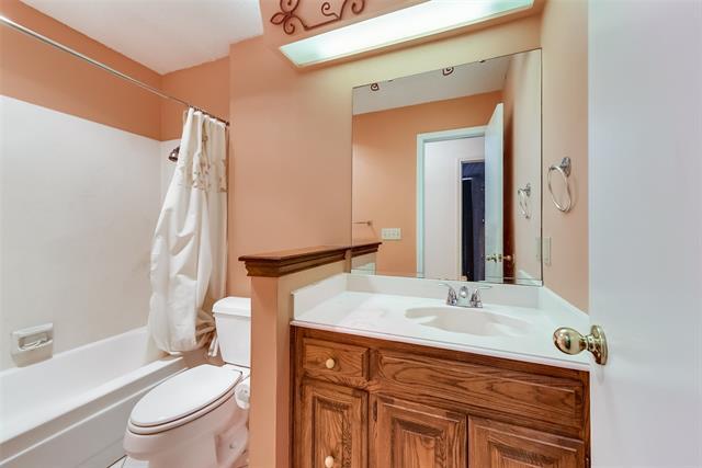 Building Photo - 3217 Laurel Oaks Ct