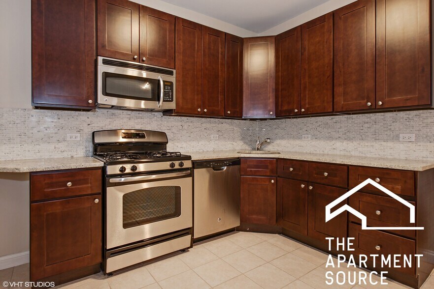 Building Photo - 1804 N Sheffield Ave