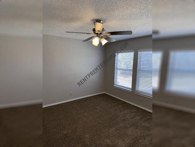 Building Photo - 13019 Woller Creek