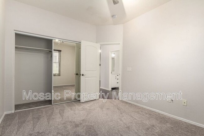 Building Photo - 1328 S Sabino Dr