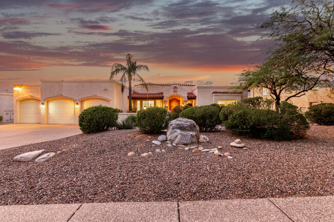 Primary Photo - 4667 N Rocky Crest Pl