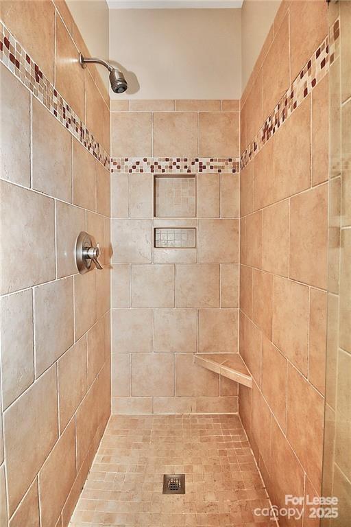 Building Photo - 2300 Mirow Pl